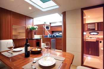 Hansheng Yachts Gallop 48 Dining