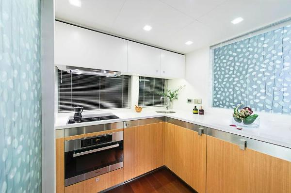 Aqualiner 77 Galley