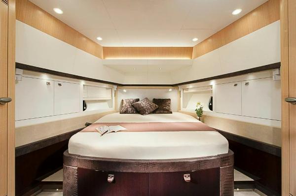 Aqualiner 77 Cabin