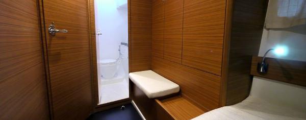 Albatross 42 Cabin
