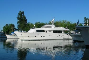 80' Motor Yacht