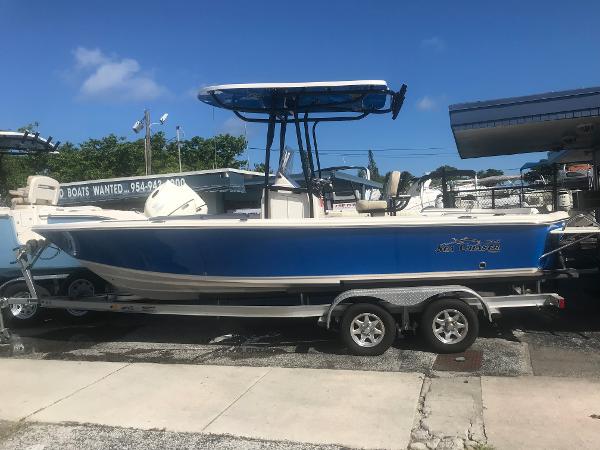 Carolina Skiff Sea Chaser 23 LX Bay Runner Video: First Look - boats.com