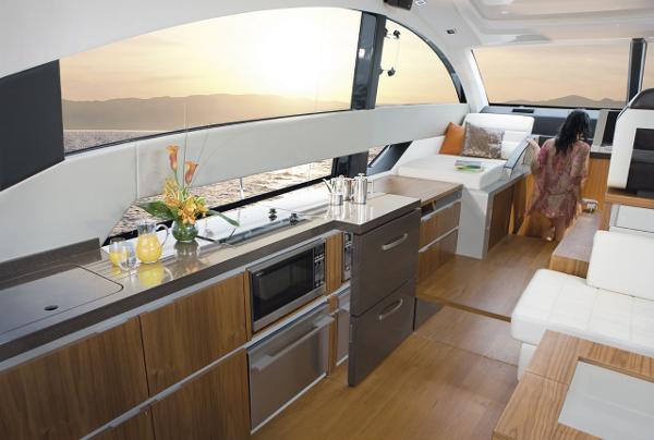 Fairline Targa 50 Gran Turismo Galley