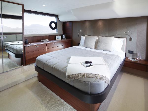 Princess Flybridge 56 Motor Yacht Owner's Cabin