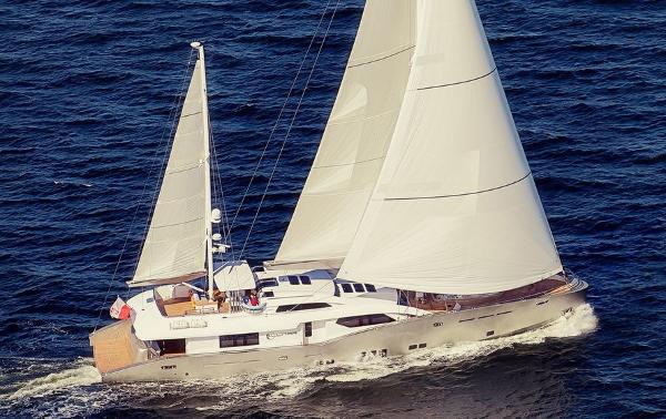 Conrad 115 Lunar Sailing