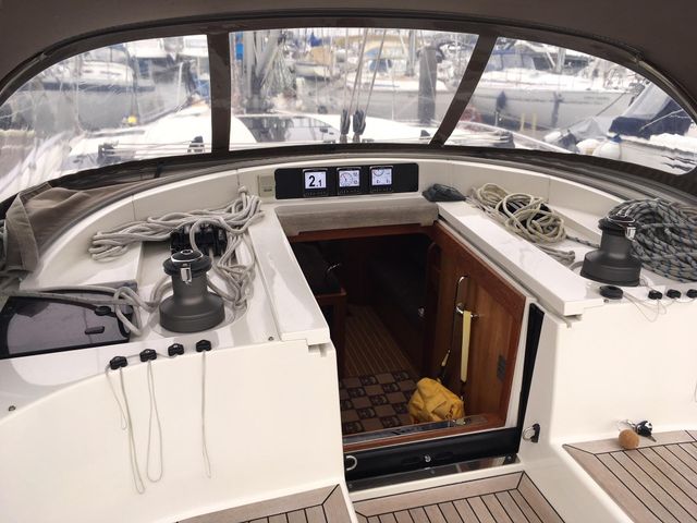 Cockpit Forward