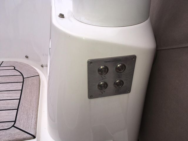 Transom door controls