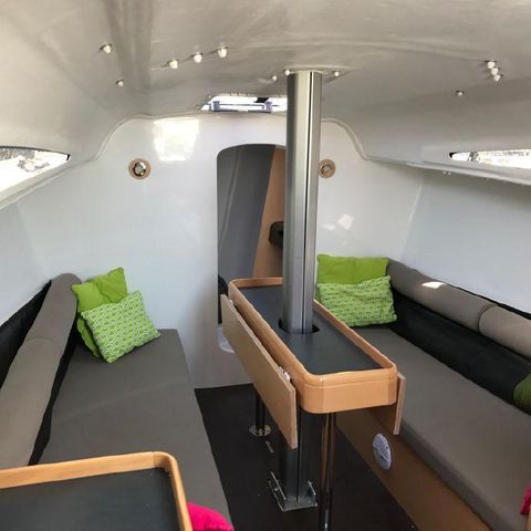 Jeanneau Sun Fast 3200 - saloon