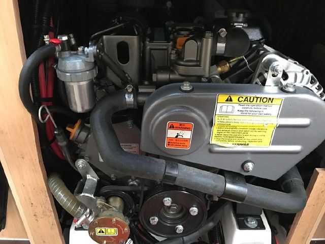 Jeanneau Sun Fast 3200 - engine
