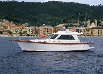 S40 Flybridge