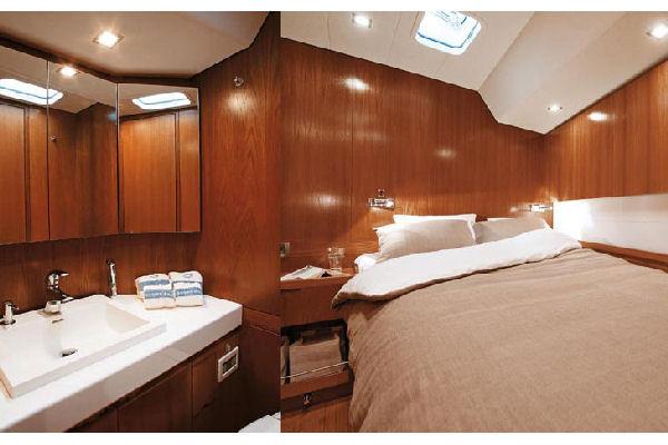 Nautor Swan 66 FD Guest Cabin
