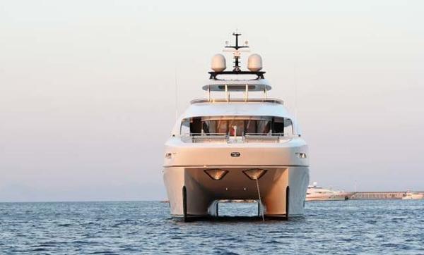 Curvelle Quaranta Bow