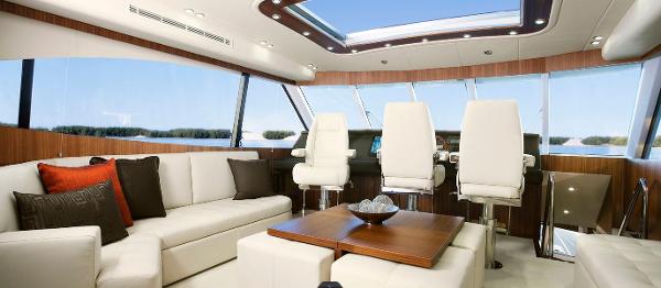 Maritimo M73 Interior