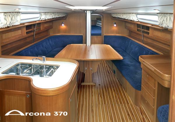 Arcona 370 Saloon