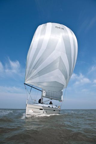 Manufacturer Provided Image: Bavaria 40S Cruiser