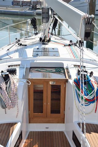 Manufacturer Provided Image: Bavaria 40S Cruiser