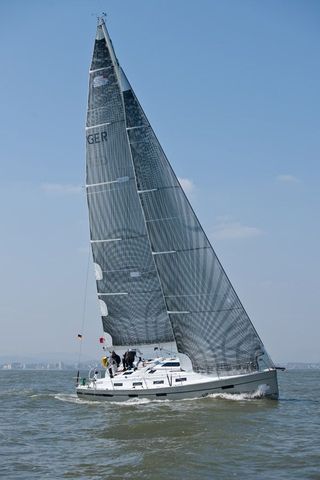 Manufacturer Provided Image: Bavaria 40S Cruiser