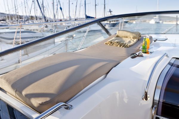 Bavaria Sport 39 Deck