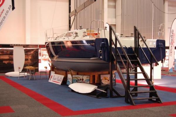 Pacer Yachts 376 R Stern