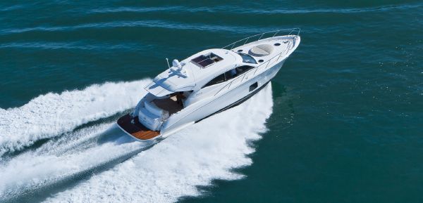 Maritimo C53 Sports Cabriolet Running Bow