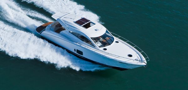 Maritimo Mustang 50 Running Shot