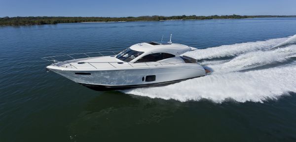 Maritimo Mustang 50 Side View