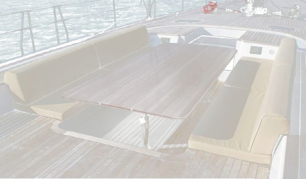 Nautor Swan 90 FD Deck Seating