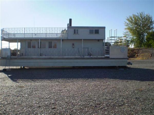 1994 Custom Pontoon Houseboat Pontoon, Oregon | boats.com