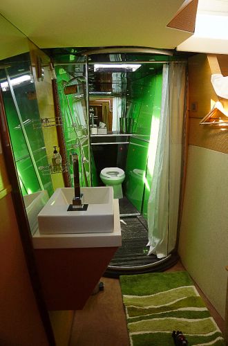 Fwd cabin toilet and shower