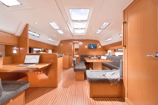 Bavaria 50 Cruiser Interior