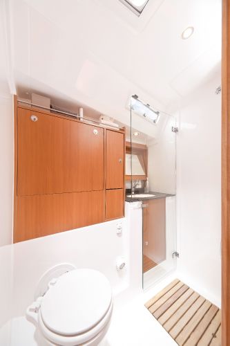 Bavaria 50 Cruiser Head