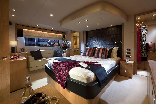 Sunseeker Manhattan 63 Cabin