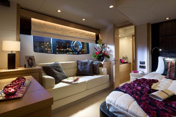 Sunseeker Manhattan 63 Cabin