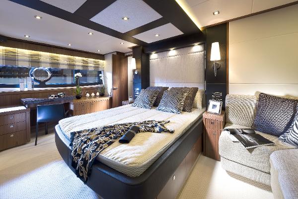 Sunseeker Manhattan 73 Cabin