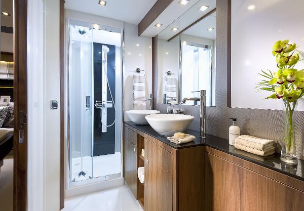 Sunseeker Manhattan 73 Bathroom