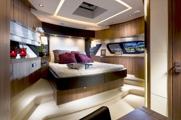 Sunseeker Manhattan 73 Cabin