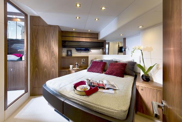 Sunseeker Manhattan 73 Cabin