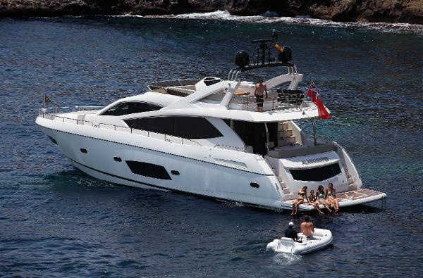 Sunseeker Manhattan 73 Stern
