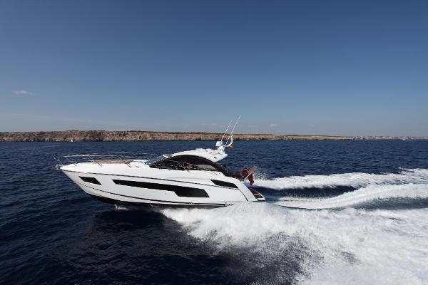 Thumbnail Sunseeker Portofino 40