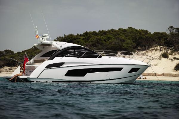 Thumbnail Sunseeker Portofino 40 Side View