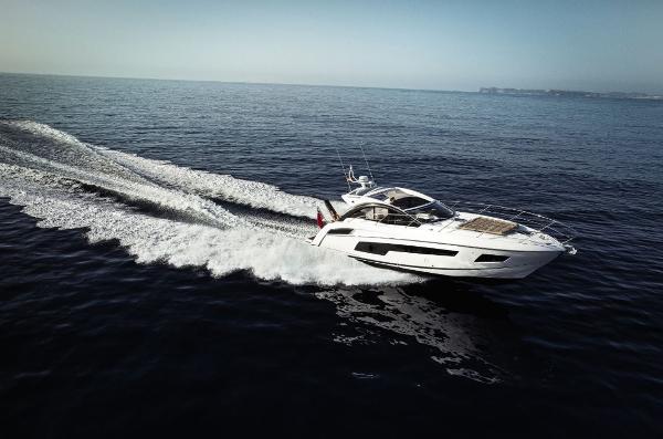 Thumbnail Sunseeker Portofino 40 Running Shot