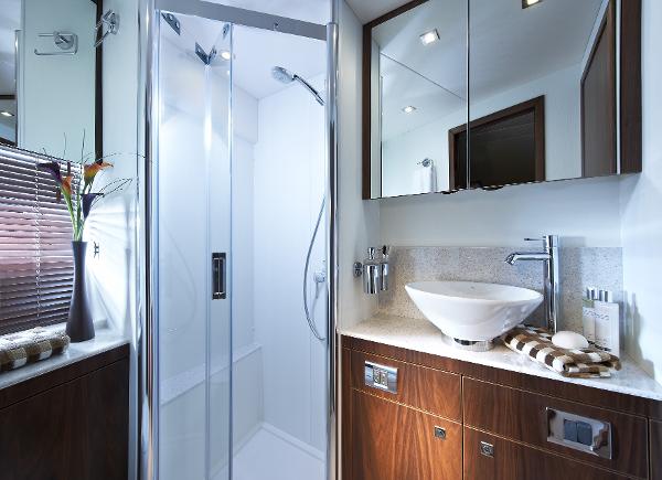 Sunseeker Predator 53 Bathroom