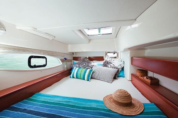 Leopard 39 PC Cabin