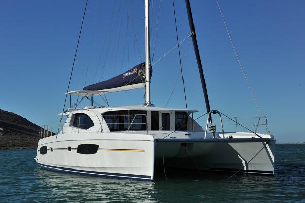 Leopard 44 Hull