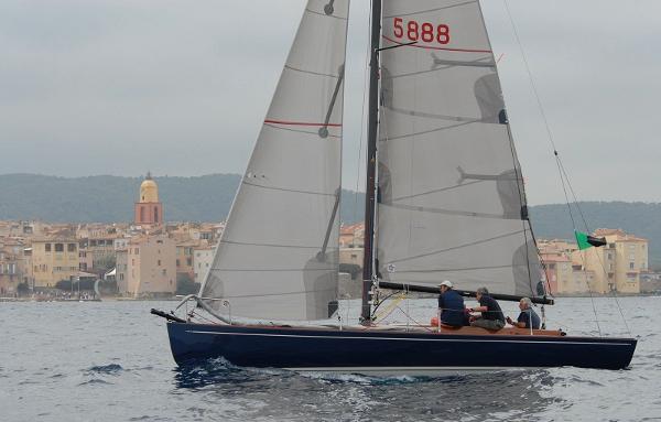 Latitude 46 Tofinou 9.5 Side View