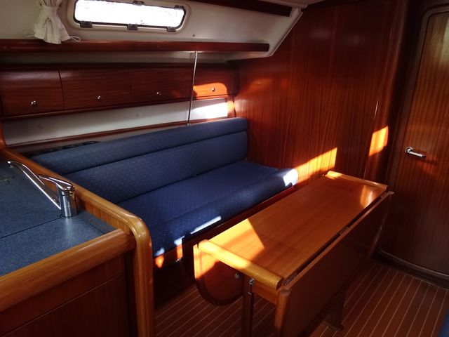 Saloon