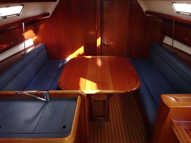 Main saloon