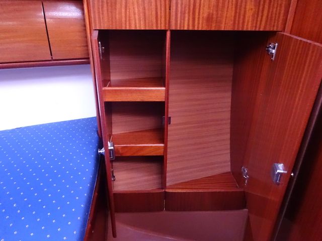 Double cabin