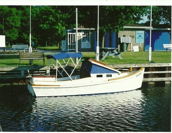 ashby boat company, ashby canal, canal boat holidays, photographs of ... ... Plywood/Resin Power Camp Cruiser/Canal Boat /Quality Classic Boat