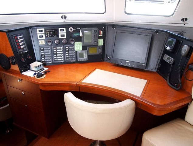 Fountaine Pajot Eleuthera 60 (Bathroom)